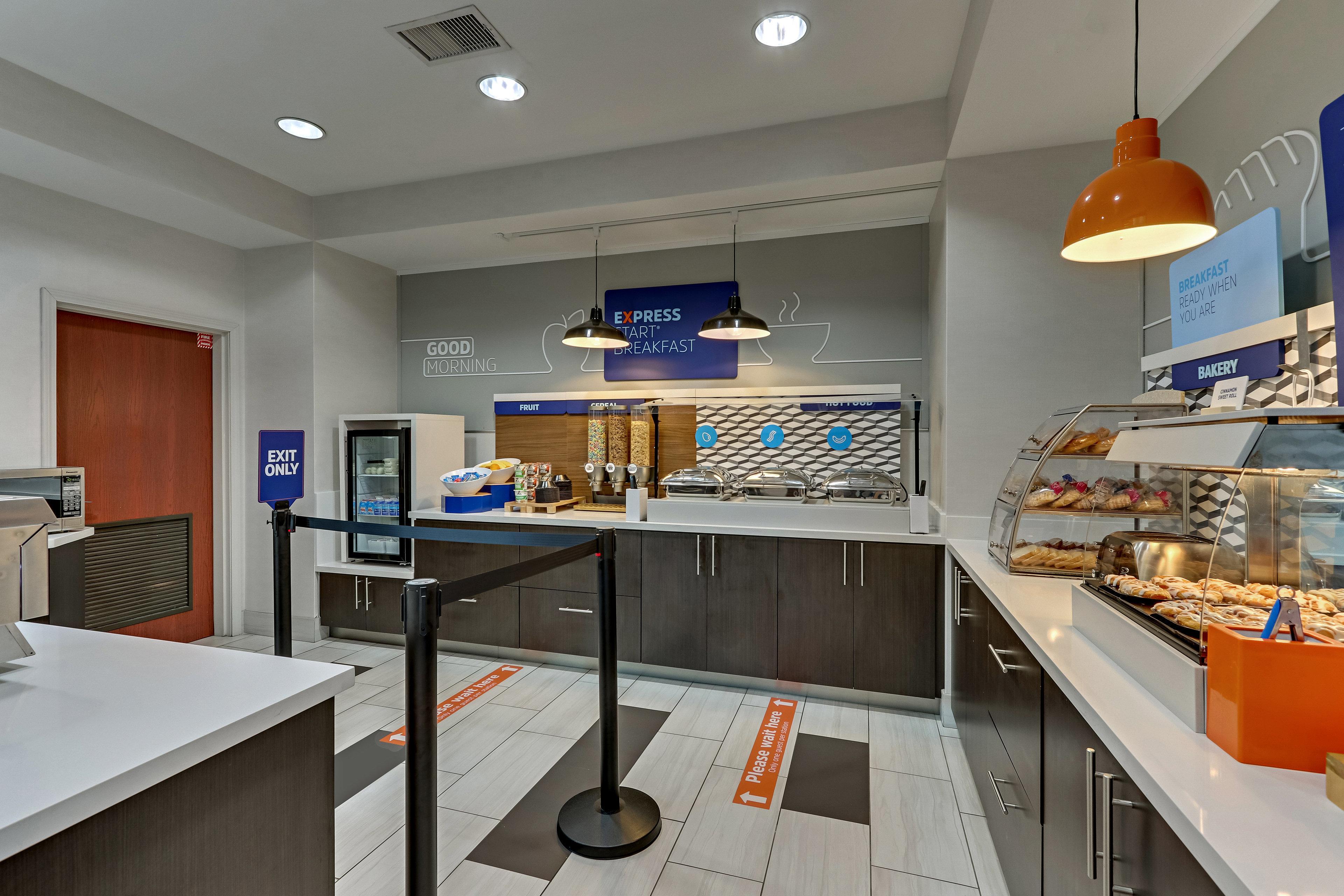 Holiday Inn Express Hotel And Suites Weatherford By Ihg Esterno foto